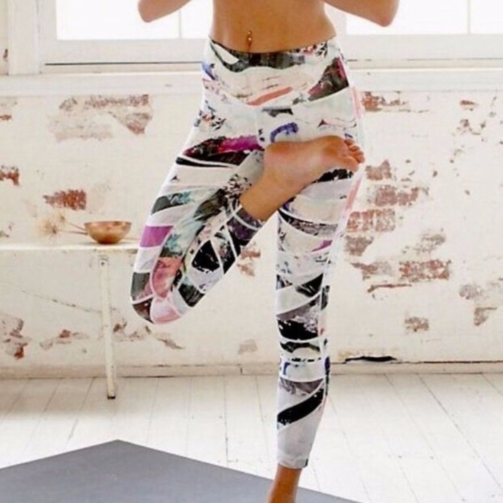 Lululemon High Times Pigment Wave